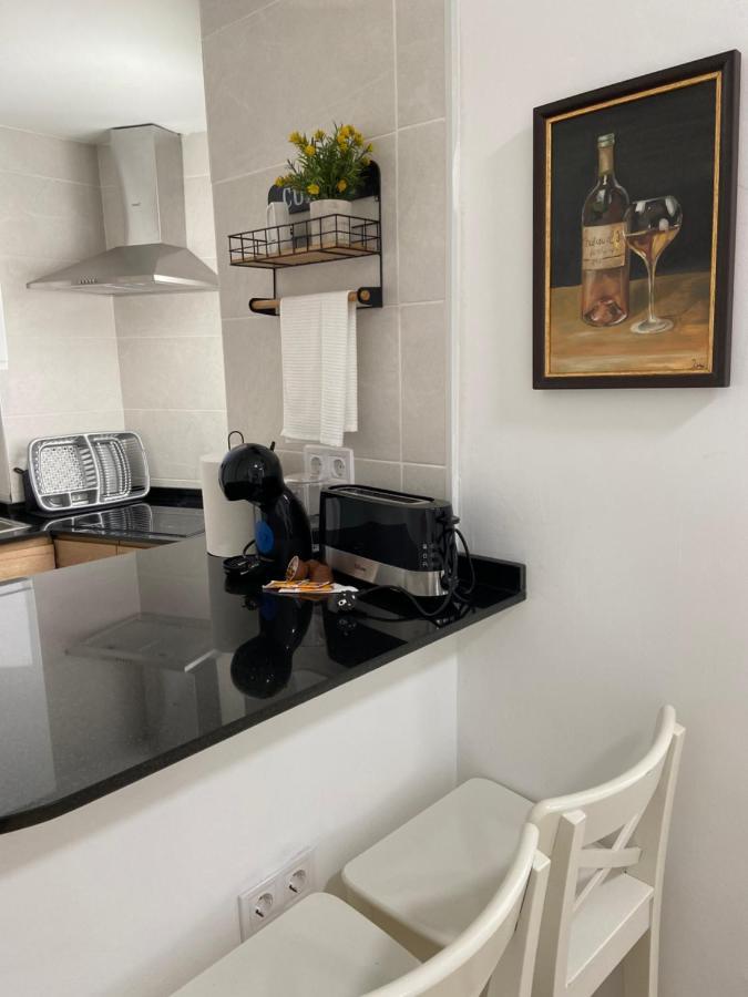 Beach And City Apartment A 50M De La Playa Фуэнхирола Экстерьер фото
